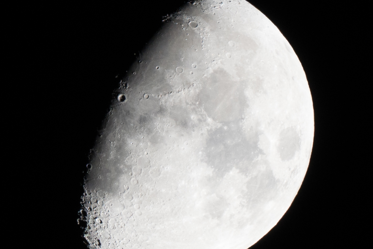 crop of the Moon shot
